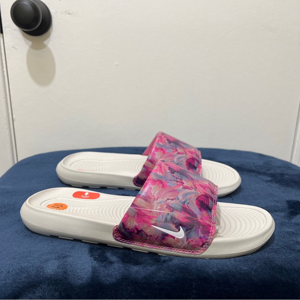 Nike Victori One Women's Slides